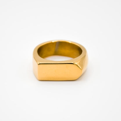 Gold Arrow Signet Ring